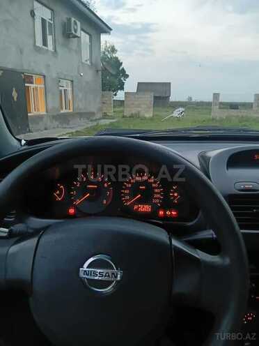 Nissan Sunny-2
