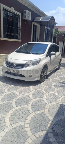 Nissan Note-2