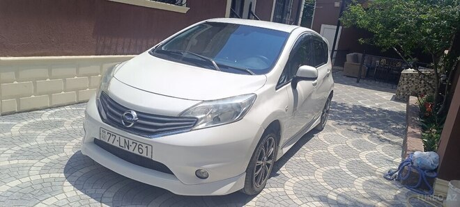 Nissan Note-9