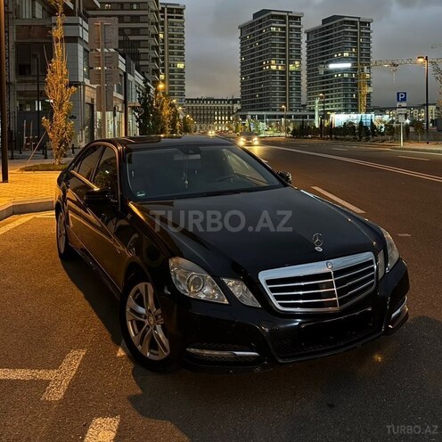 Mercedes E 350-1