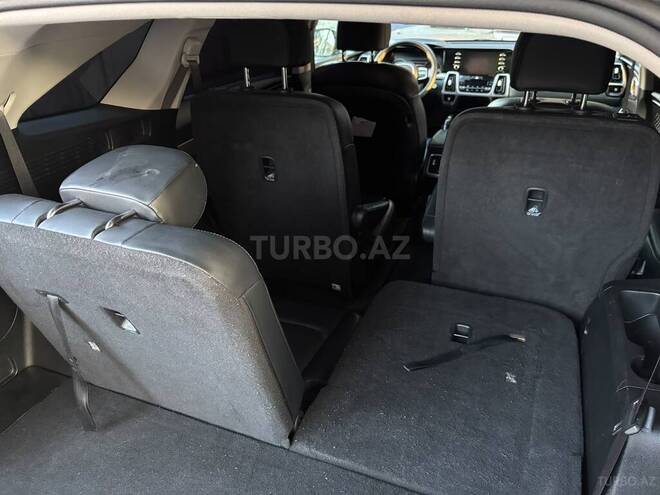 Kia Sorento-9