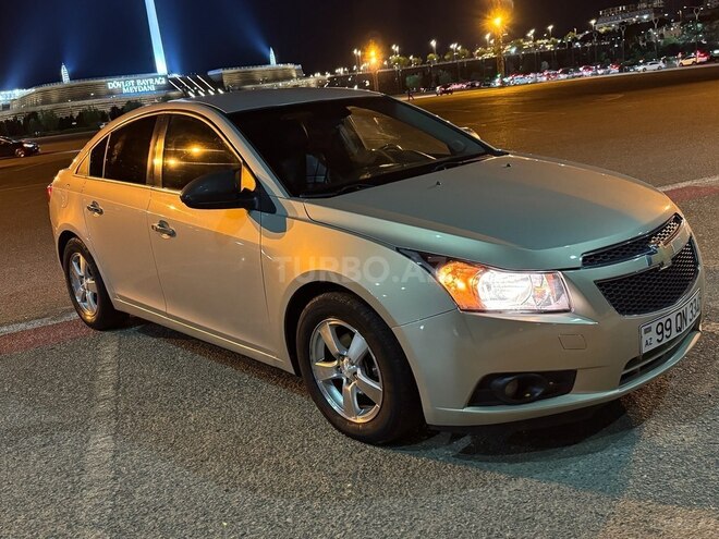 Chevrolet Cruze-1