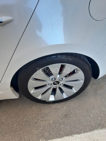 Kia Optima-4