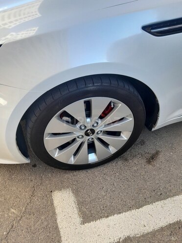 Kia Optima-6