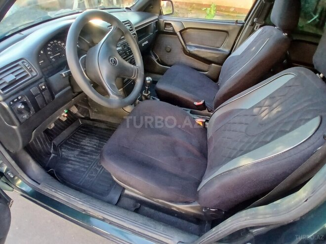 Opel Vectra-8