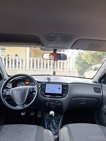 Kia Rio-3