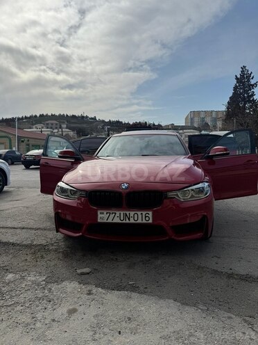 BMW 330-1