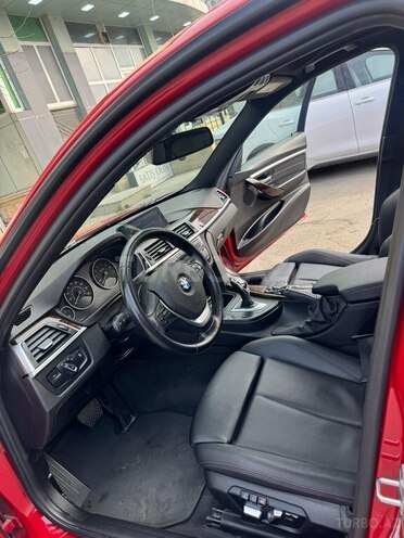 BMW 330-8