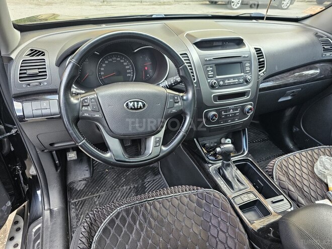 Kia Sorento-9