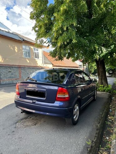 Opel Astra-2