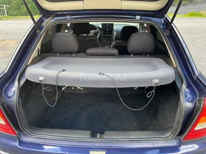 Opel Astra-11