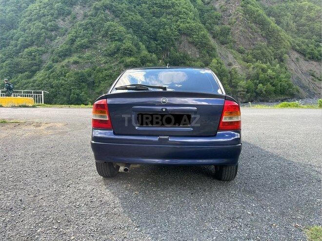 Opel Astra-13