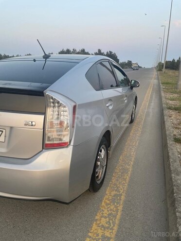 Toyota Prius-6