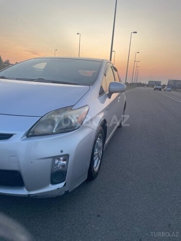 Toyota Prius-10