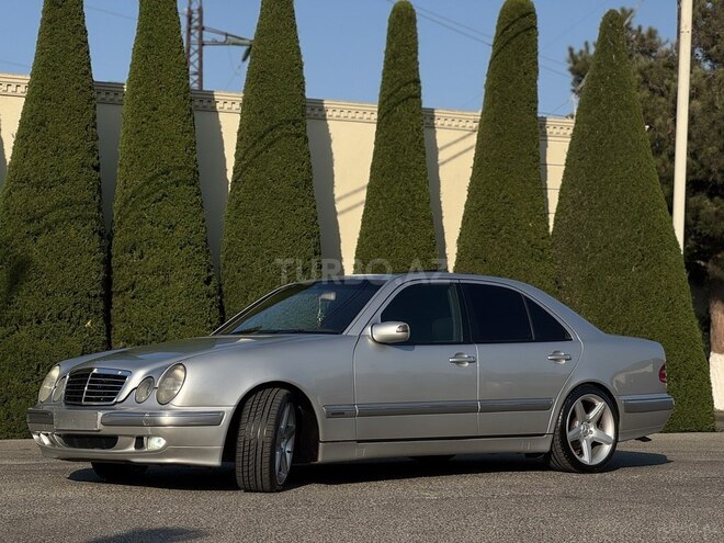 Mercedes E 240-2