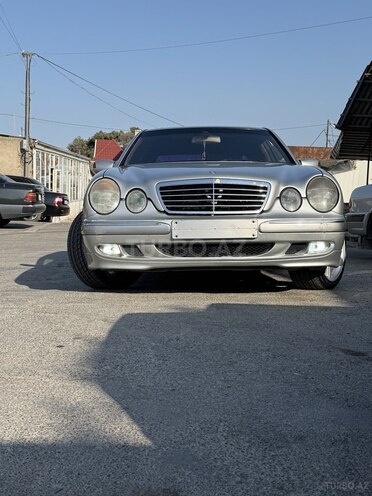 Mercedes E 240-9