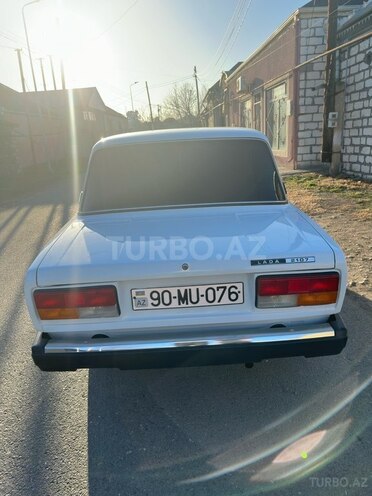 LADA (VAZ) 2107-2