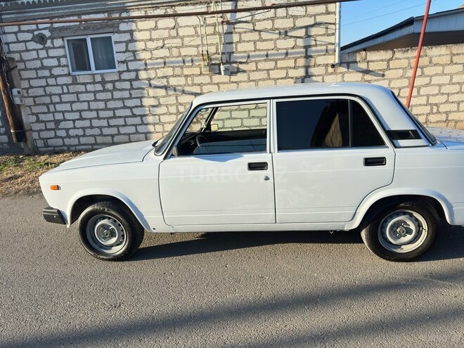 LADA (VAZ) 2107-6