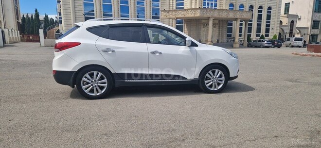 Hyundai ix35-10