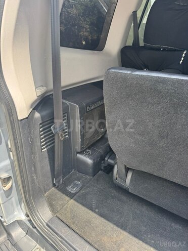 Mitsubishi Pajero-13