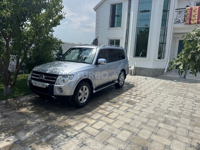 Mitsubishi Pajero-19