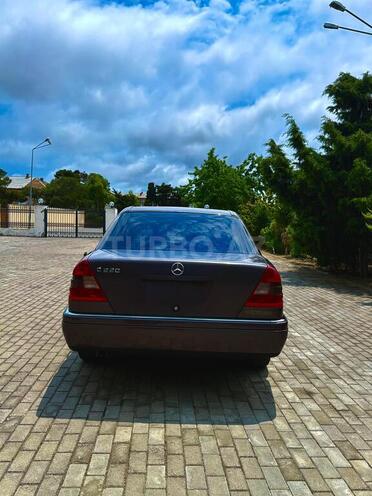 Mercedes C 220-2