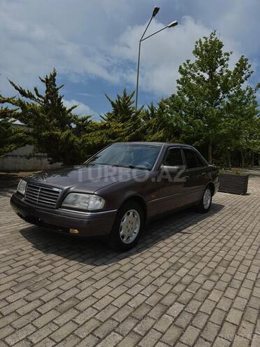Mercedes C 220-8