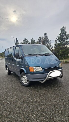 Ford Transit-2