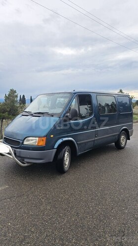 Ford Transit-1