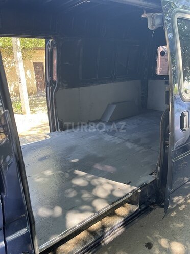 Ford Transit-13