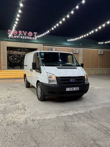 Ford Transit-1