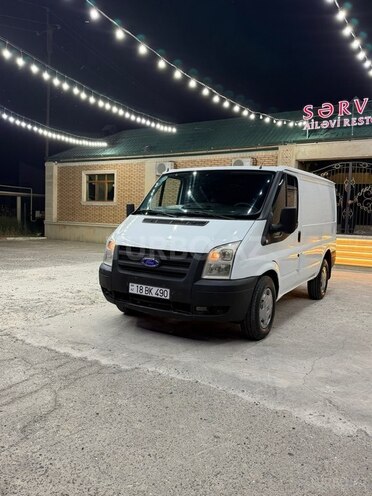 Ford Transit-3