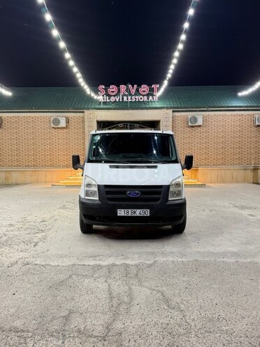 Ford Transit-2