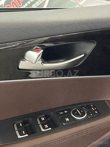 Kia Sorento-18