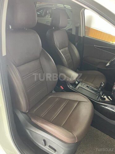 Kia Sorento-13
