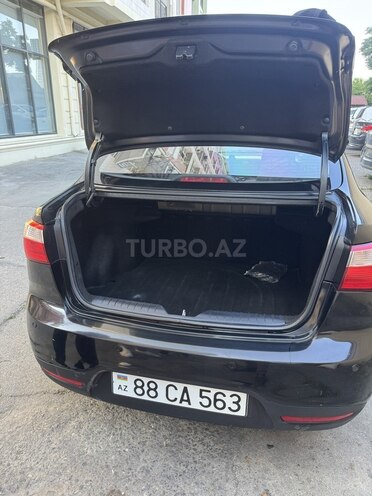 Kia Rio-5