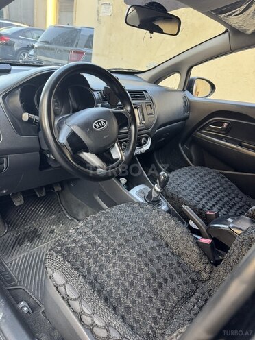 Kia Rio-6