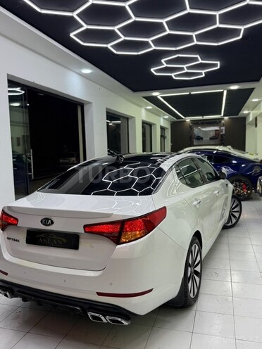 Kia Optima-5