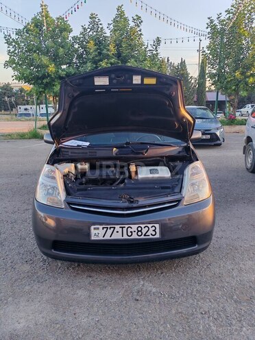 Toyota Prius-4