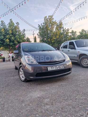 Toyota Prius-1