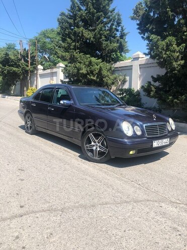 Mercedes E 280-3