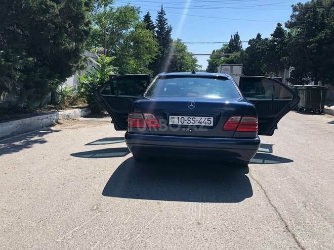Mercedes E 280-6