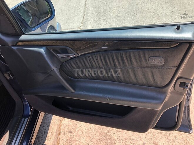 Mercedes E 280-16