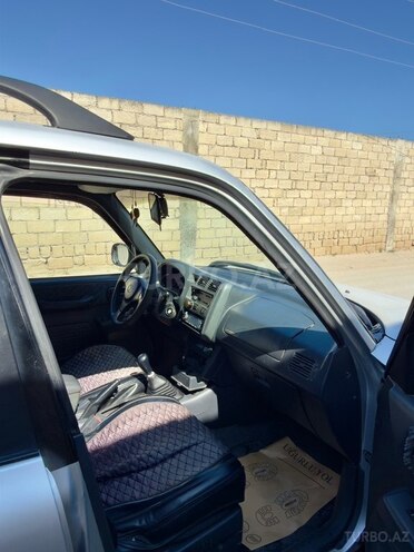 Toyota RAV4-3