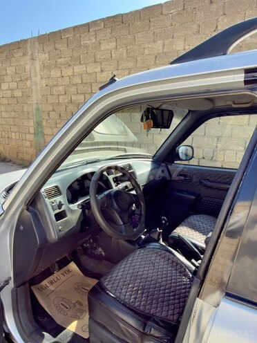 Toyota RAV4-6