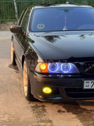 BMW 528-9