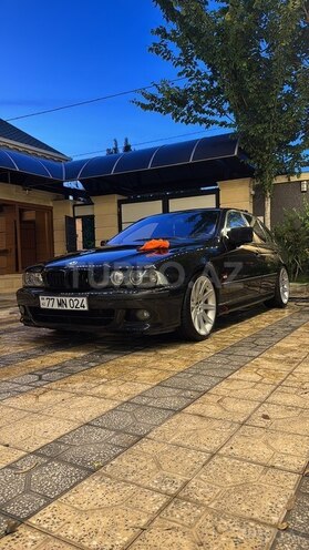 BMW 528-2