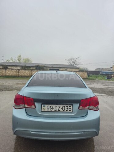 Chevrolet Cruze-4