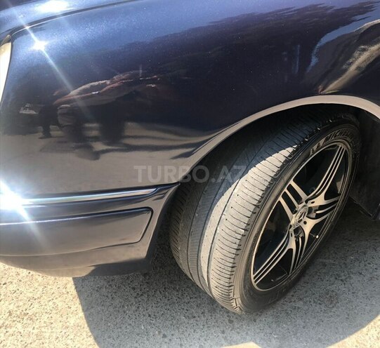 Mercedes E 280-20