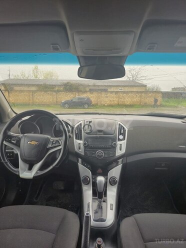 Chevrolet Cruze-8